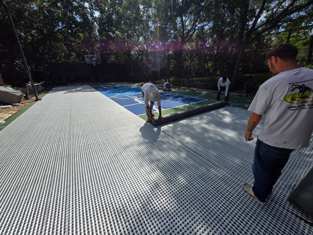 Rolling out Grizzly Mat